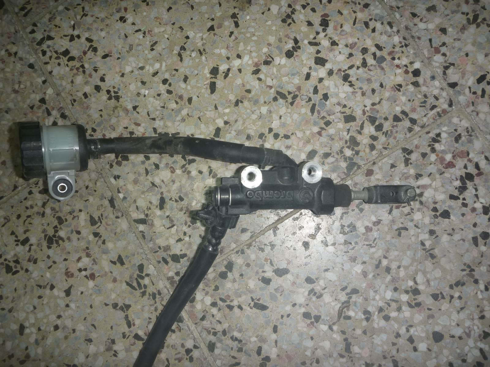 Klikněte pro detailní foto č. 1 - Zadní brzdová pumpa